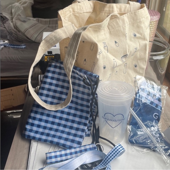 Kitty Bundle - Picture 3 of 6